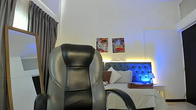 Tamy edwards online show from November 2025 02:11:01 PM