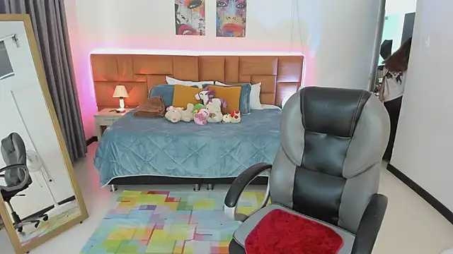 Tamy edwards online show from February 2026 07:58:01 PM