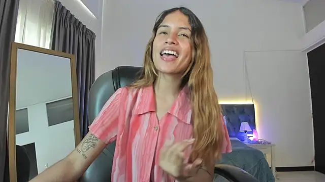 Tamy edwards online show from December 2025 08:24:02 PM