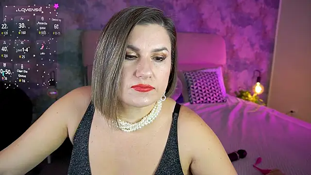 KiraRoxx online show from February 2026 08:10:02 PM