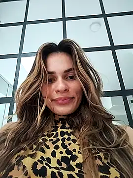 cuteluci  online show from March 2025 05:23:02 PM