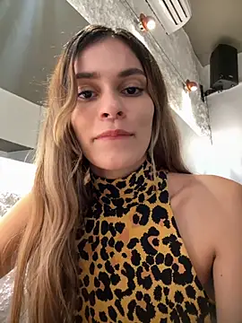 cuteluci  online show from October 2025 10:44:01 PM