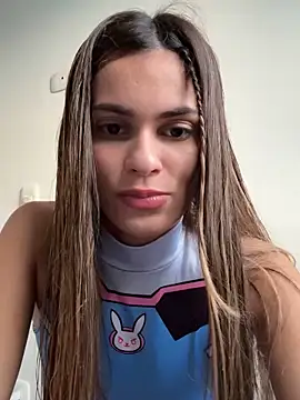 cuteluci  online show from February 2025 11:12:02 PM