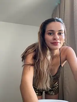 cuteluci  online show from November 2025 06:35:02 PM