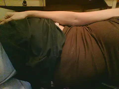 Emilylyn2501 online show from November 2025 02:45:02 AM