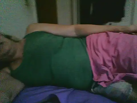 Emilylyn2501 online show from October 2025 11:28:01 PM