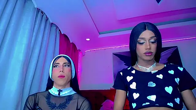 NahomiCamper online show from October 2025 01:30:02 AM