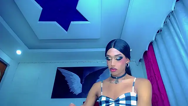 NahomiCamper online show from October 2025 10:21:01 PM