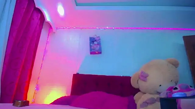 NahomiCamper online show from March 2026 01:23:01 AM