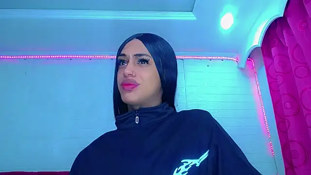 NahomiCamper online show from March 2026 07:47:01 PM