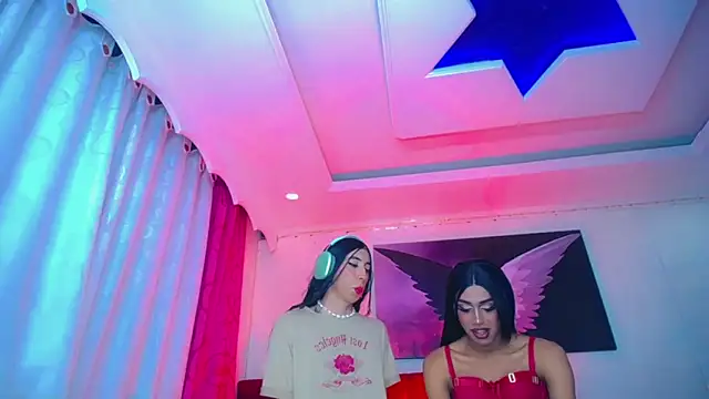 NahomiCamper online show from November 2025 02:27:02 AM