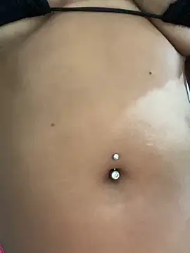 Snapshot of danielly25 chatting on December 2024 12:50:01 PM danielly25 online show from December 2024 12:50:01 PM