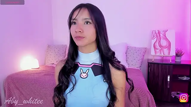 AbyWhitee online show from February 2025 06:01:01 AM