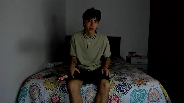 Snapshot of HeellBoy_ chatting on February 2026 06:03:02 AM HeellBoy online show from February 2026 06:03:02 AM