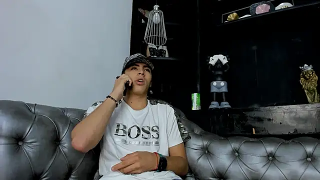 Snapshot of HeellBoy_ chatting on November 2025 03:17:02 AM HeellBoy online show from November 2025 03:17:02 AM