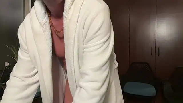 alanan881 online show from March 2026 03:17:02 AM