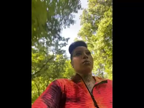 CrownedNyaries online show from June 2026 01:56:02 PM