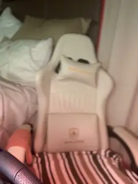 CrownedNyaries online show from January 2025 12:43:01 AM