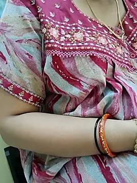 Snapshot of samitasharma chatting on July 2026 07:31:01 AM samitasharma online show from July 2026 07:31:01 AM