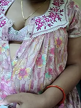 Snapshot of samitasharma chatting on July 2026 07:59:02 AM samitasharma online show from July 2026 07:59:02 AM