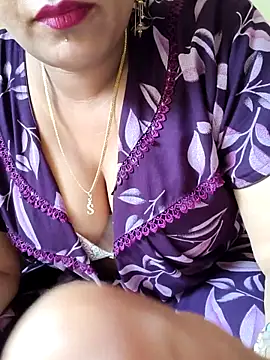 Snapshot of samitasharma chatting on June 2026 04:23:02 AM samitasharma online show from June 2026 04:23:02 AM