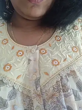 Snapshot of samitasharma chatting on June 2026 03:51:02 AM samitasharma online show from June 2026 03:51:02 AM
