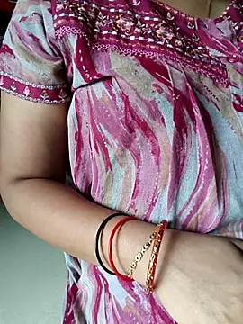 Snapshot of samitasharma chatting on July 2026 06:13:02 AM samitasharma online show from July 2026 06:13:02 AM