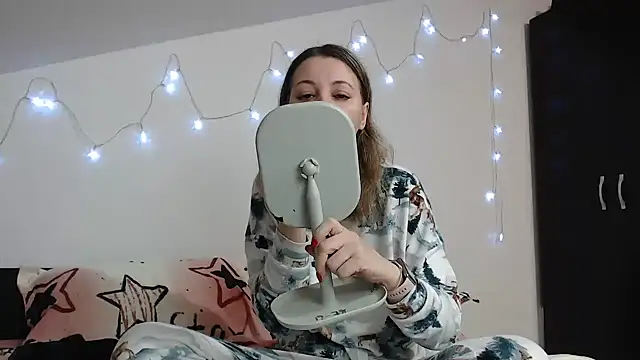 Snapshot of SweetMaddy888 chatting on January 2025 04:12:01 AM SweetMaddy888 online show from January 2025 04:12:01 AM