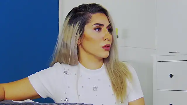 CelineMeyerr online show from October 2025 06:21:02 AM