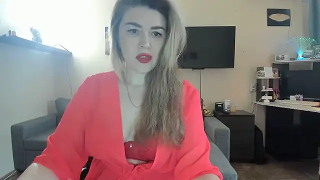 Snapshot of SofiaBells chatting on November 2025 10:52:02 AM SofiaBells online show from November 2025 10:52:02 AM