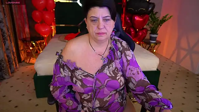 Snapshot of MilaSkyy chatting on February 2025 03:34:02 AM MilaSkyy online show from February 2025 03:34:02 AM