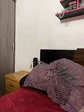 karla nill online show from April 2026 06:23:01 PM