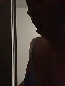 karla nill online show from April 2026 07:15:02 PM