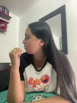 karla nill online show from June 2026 07:46:01 PM