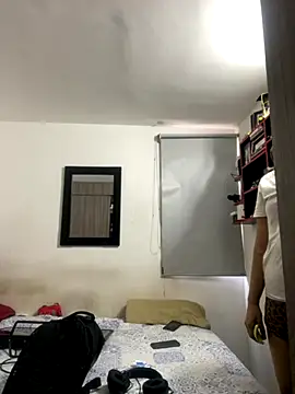 karla nill online show from November 2025 04:55:01 PM