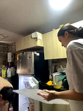 karla nill online show from November 2025 07:14:01 PM