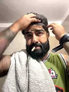 Lyon vach online show from October 2025 12:20:01 AM