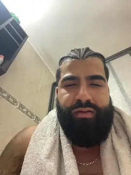 Lyon vach online show from December 2025 08:08:02 PM