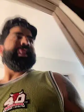 Lyon vach online show from October 2025 08:10:02 PM