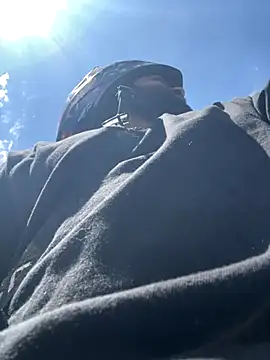 Lyon vach online show from October 2025 04:18:01 PM