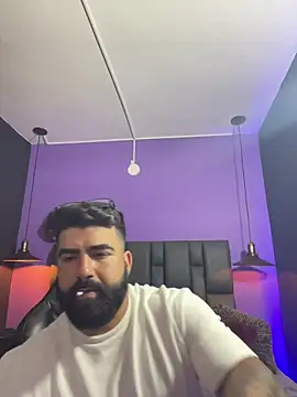 Lyon vach online show from February 2026 09:47:01 PM