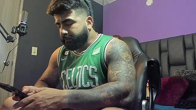 Lyon vach online show from February 2026 01:58:01 AM