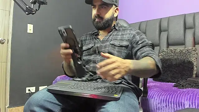 Lyon vach online show from April 2026 02:01:01 AM