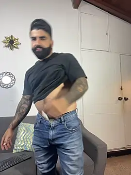Snapshot of Lyon_vach chatting on May 2026 12:03:01 AM Lyon vach online show from May 2026 12:03:01 AM