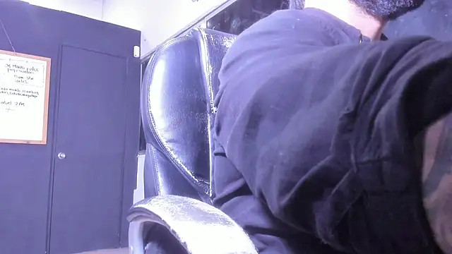 Lyon vach online show from March 2026 10:34:02 PM