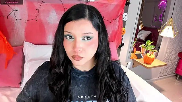 Snapshot of ArticaBelle chatting on October 2025 04:44:02 AM ArticaBelle online show from October 2025 04:44:02 AM