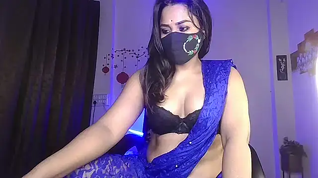 Black-Pearll online show from May 2026 06:42:01 AM