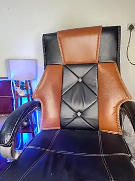 Snapshot of Black-Pearll chatting on March 2025 02:55:02 PM Black-Pearll online show from March 2025 02:55:02 PM