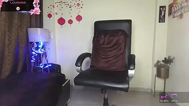 Black-Pearll online show from March 2026 05:18:02 AM