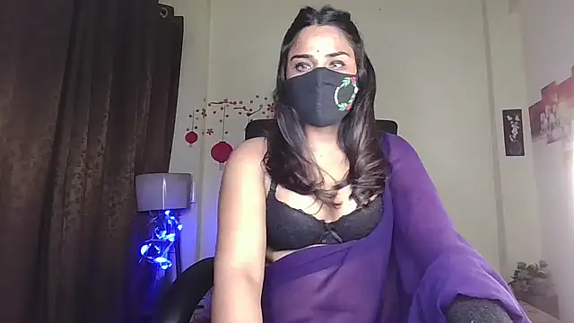 Black-Pearll online show from April 2026 10:38:01 PM